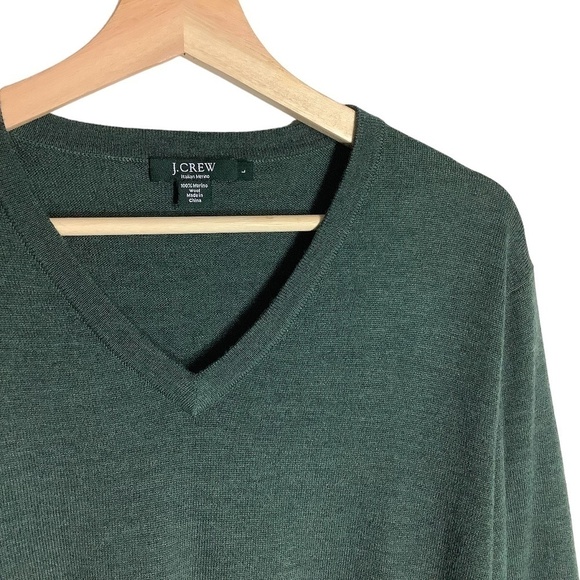 J Crew 100% Italian Merino Wool V Neck Pullover Sweater in Hunter Green - Picture 4 of 13